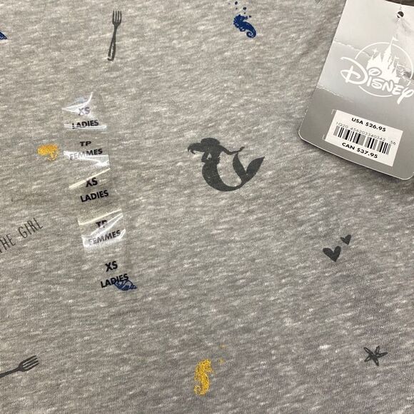 Disney T Shirt Little Mermaid Womens Short Sleeve Grey Ariel Shells Size XS READ - Picture 6 of 6